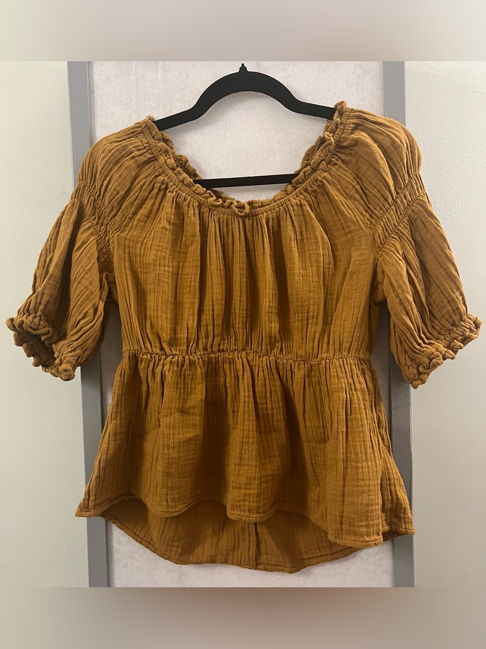 Old Navy Extra Small Smocked Goldish/Brown Puff Sleeve Shirred Babydoll Blouse